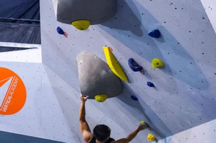 Vertical Academy - Climbing Gym