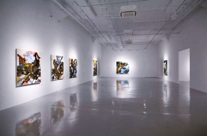 Vin Gallery