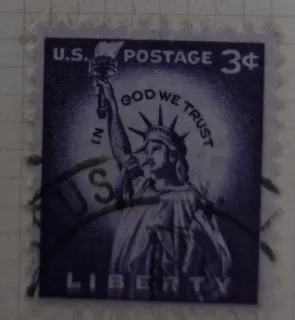 United States 1954 3¢ Statue of Liberty 3c 1954 stamp, photographed by a collector