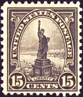 United States 1922 15c Statue of Liberty stamp, photographed by a collector