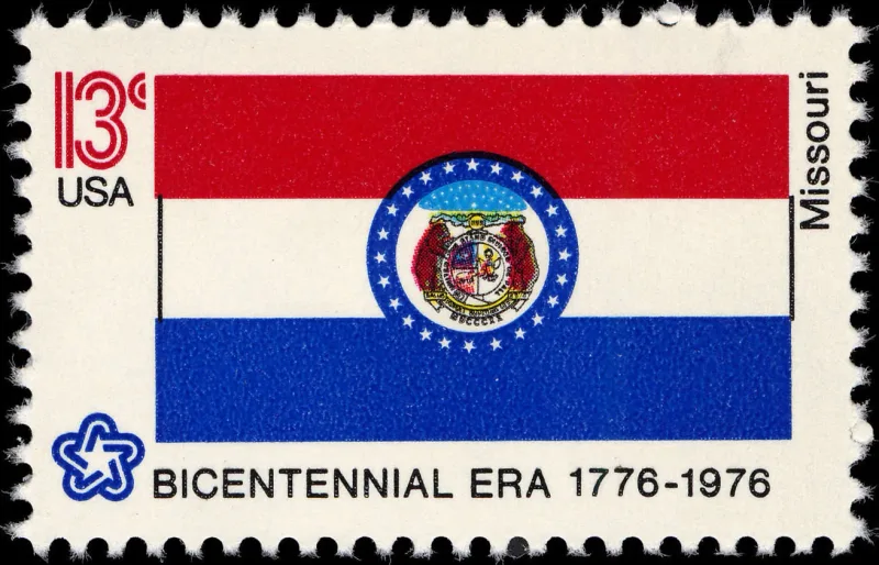 United States 1976 13c Missouri Bicentennial stamp, photographed by a collector