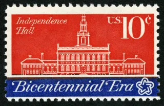 United States 1974 10c American Revolution Bicentennial Independence Hall U.S stamp, photographed by a collector
