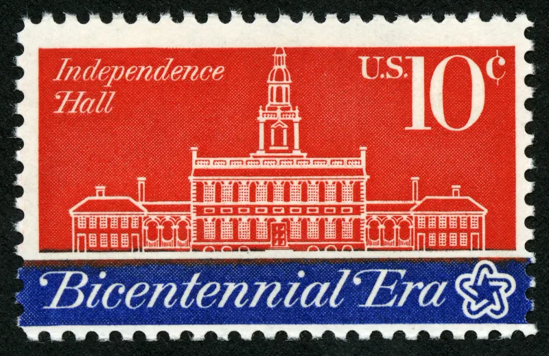 United States 1974 10c American Revolution Bicentennial Independence Hall U.S stamp, photographed by a collector
