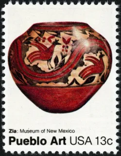 United States 1977 13c Pueblo Pottery Zia Pot U.S stamp, photographed by a collector