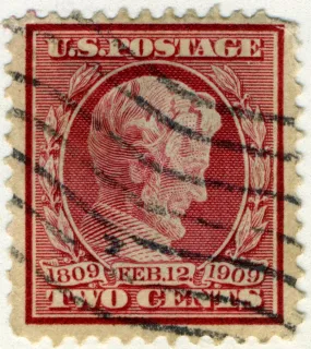 United States 1909 2c Lincoln Memorial stamp, photographed by a collector