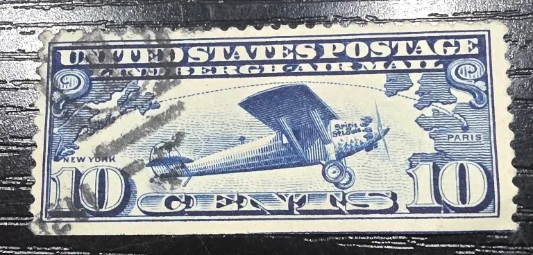 United States 1927 10c Lindbergh Airmail c stamp, photographed by a collector