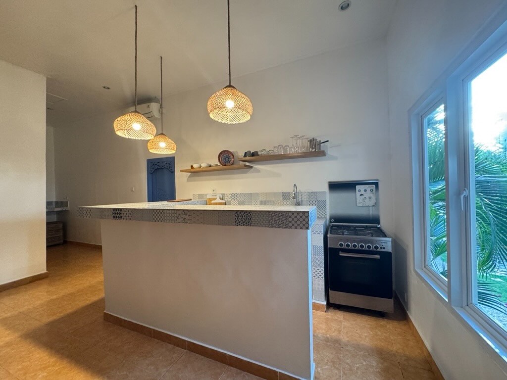 Entire House photo 7