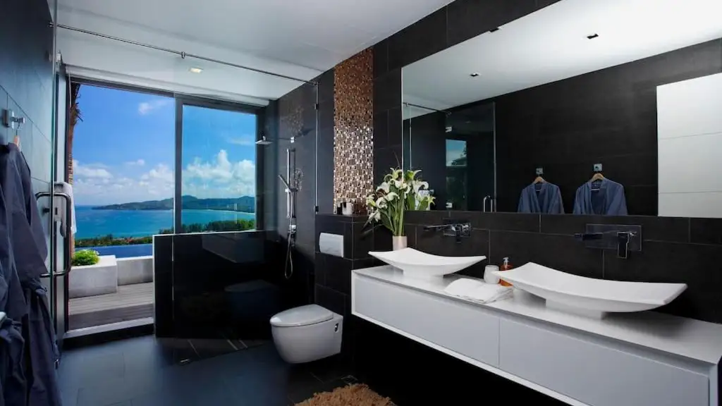 8 Bedroom Luxury Villa in Phuket