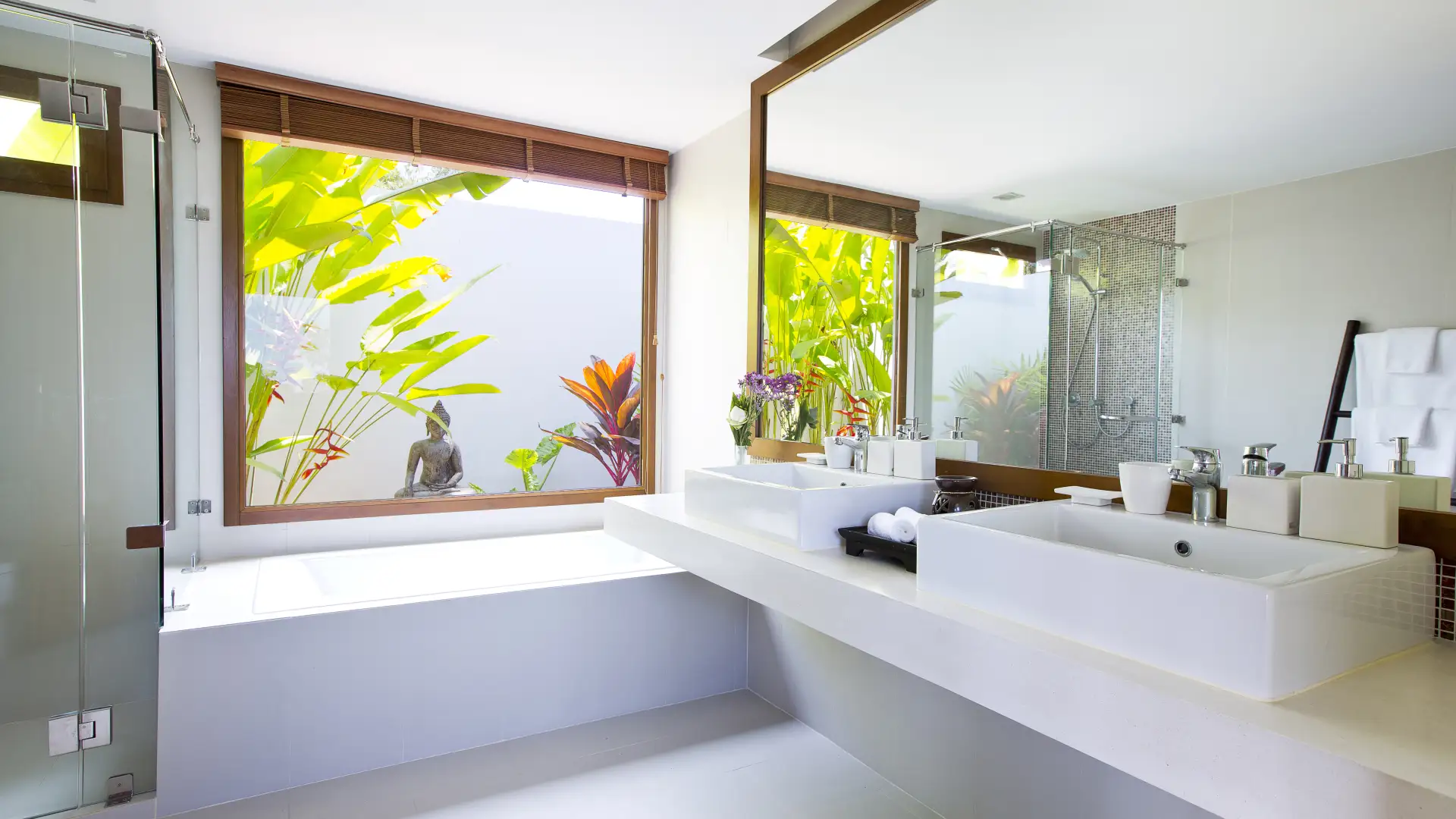 Beautiful 3 Bedroom Beachside Villa