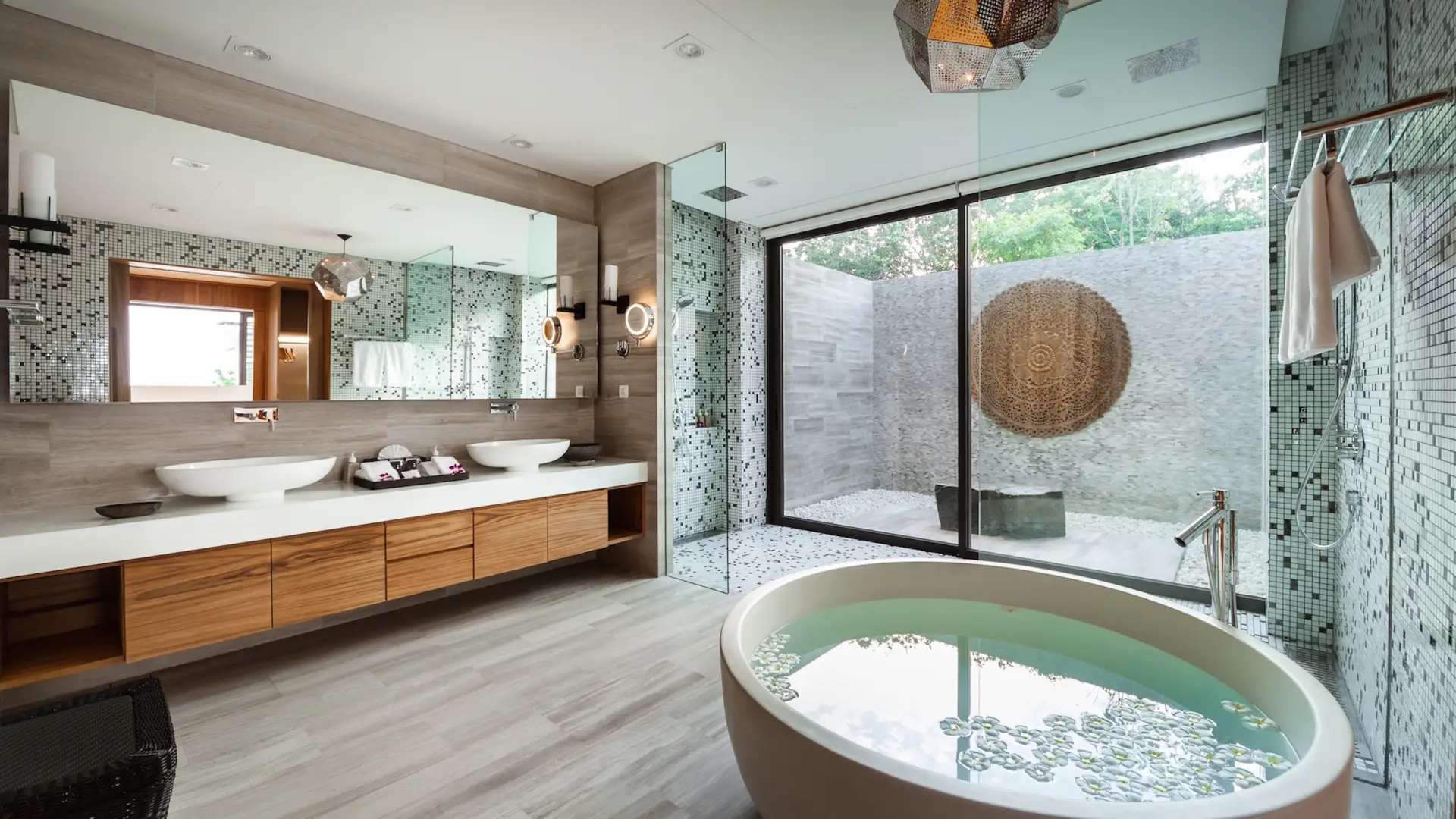 Private 7 BR Luxury Villa in Phuket