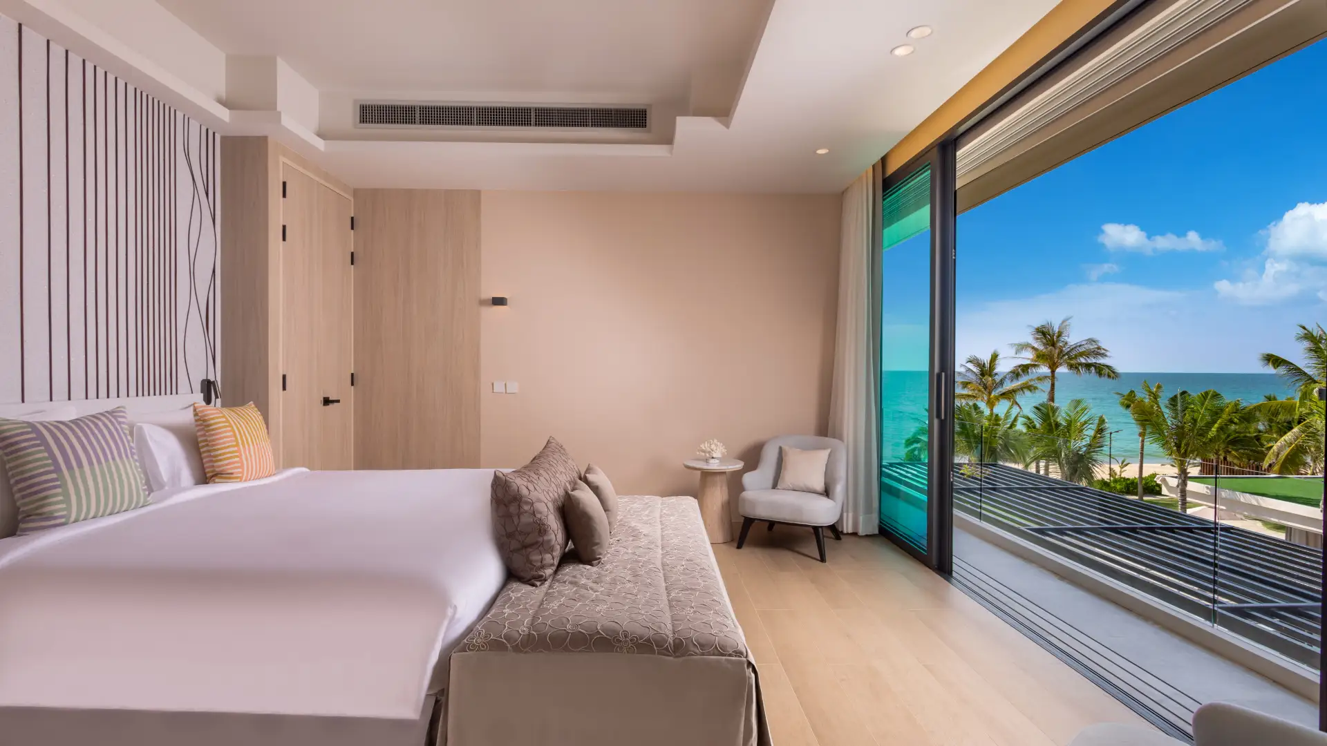 Luxury 6 BR Private Villa in Phuket