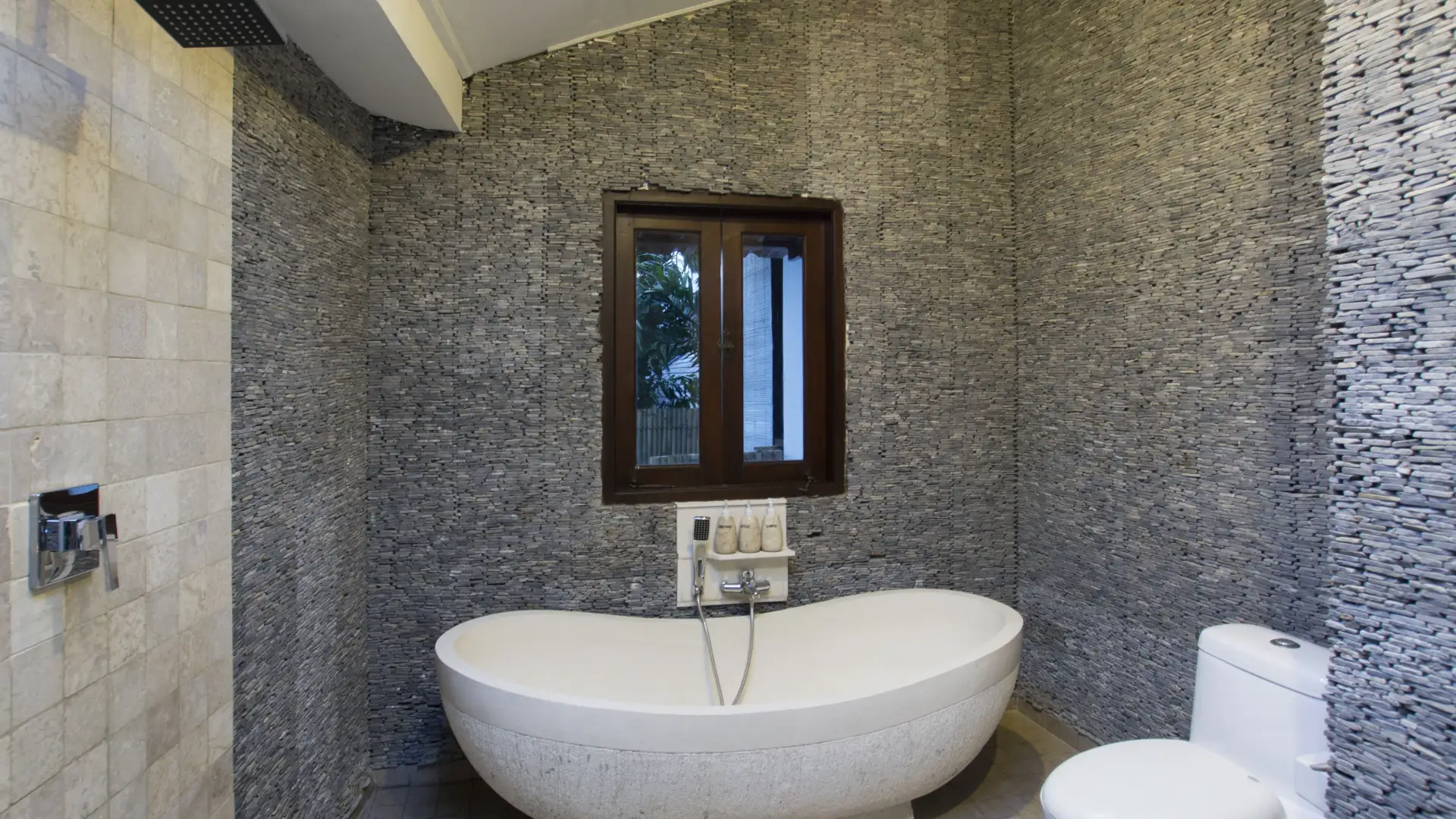 Peaceful 6BR Retreat in Seminyak