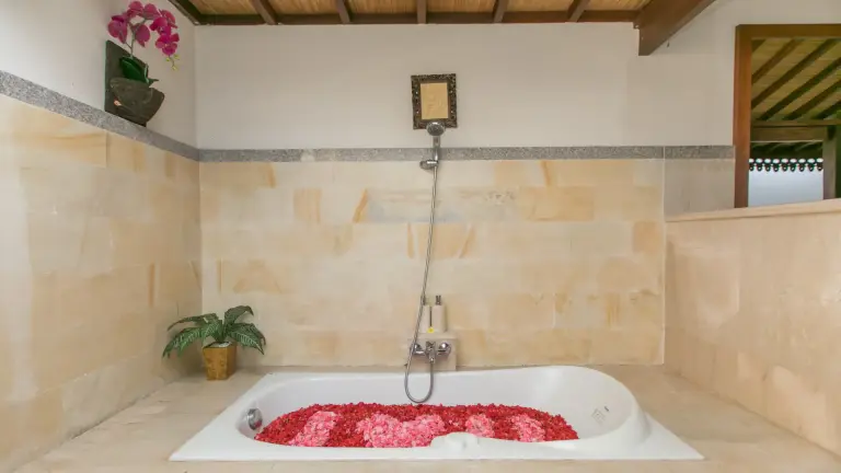 Serene 2BR Villa in Ubud with Tropical Garden