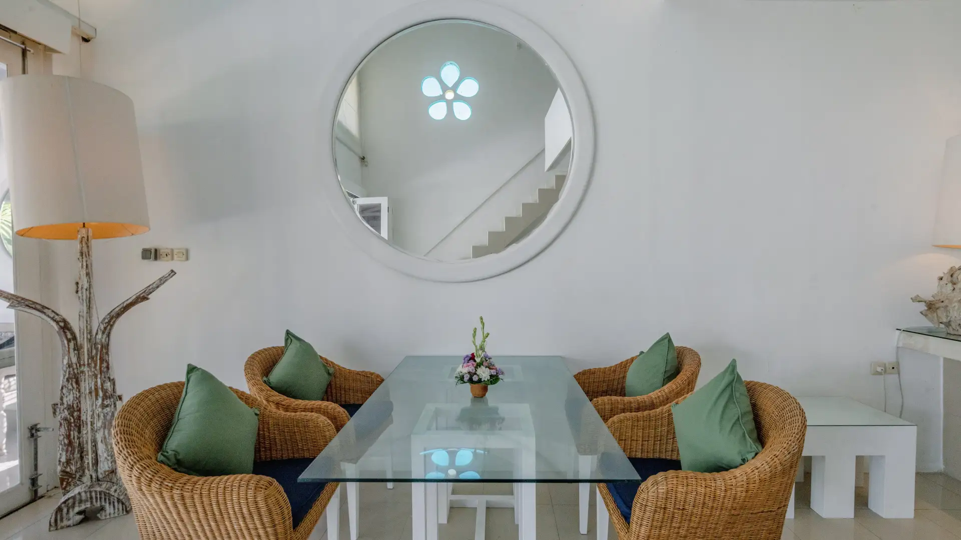 Functional dining table and kitchen space with kettle and fridge - Villa Margaretta