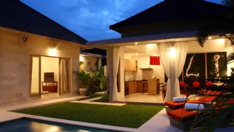 Garden-side lounge chairs and peaceful greenery - Villa Briana