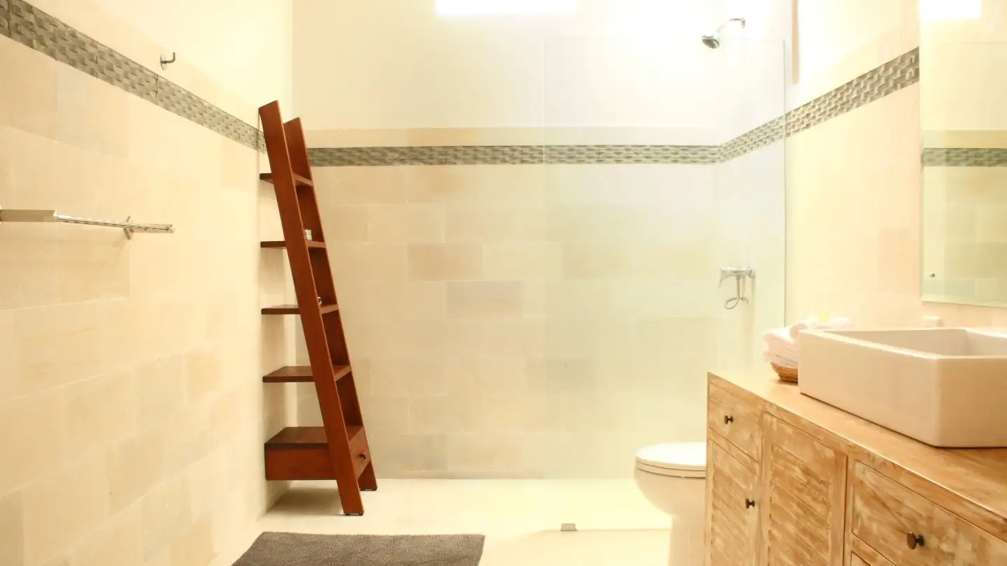 Open-concept bathroom with walk-in shower and amenities - Villa Briana