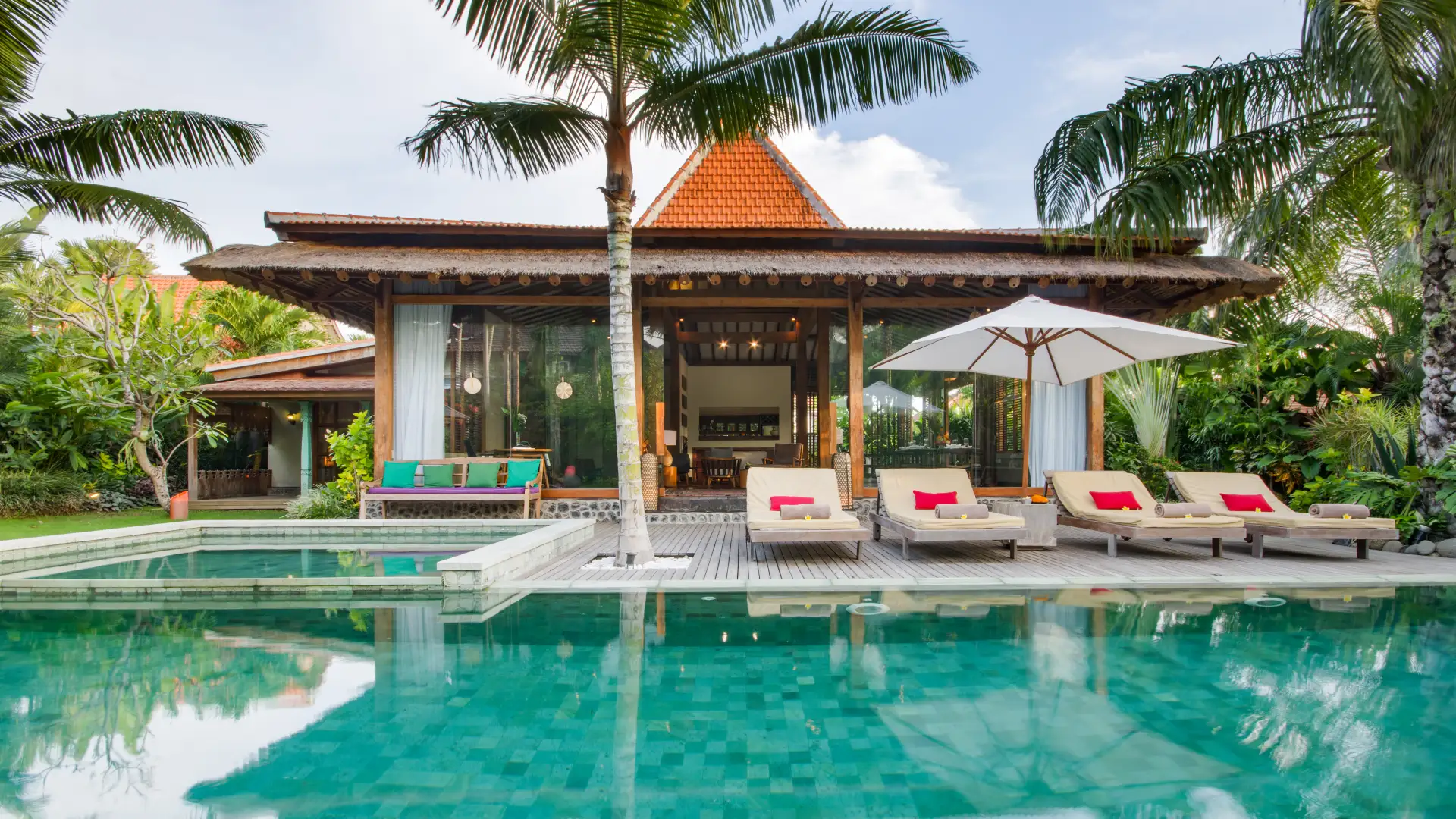 Property Building - Villa Desa Roro Dua