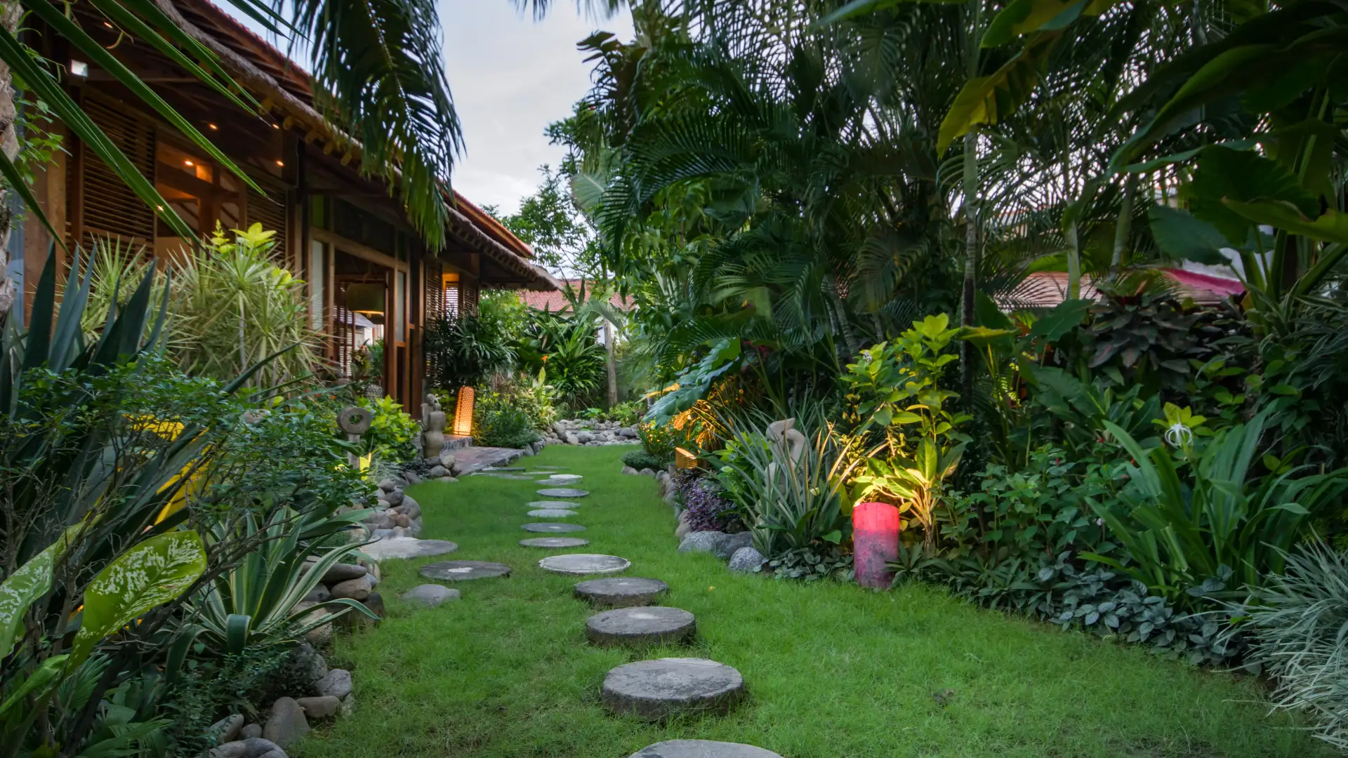 Outdoor - Villa Desa Roro Dua