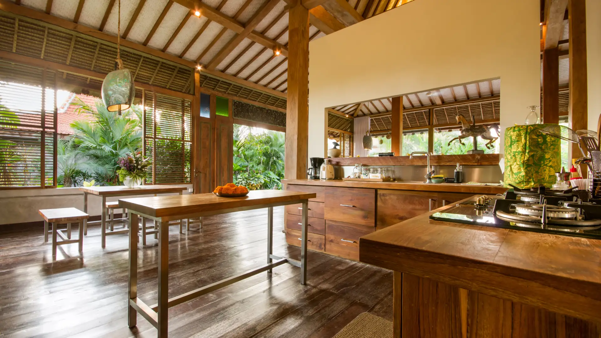 Kitchen - Villa Desa Roro Dua