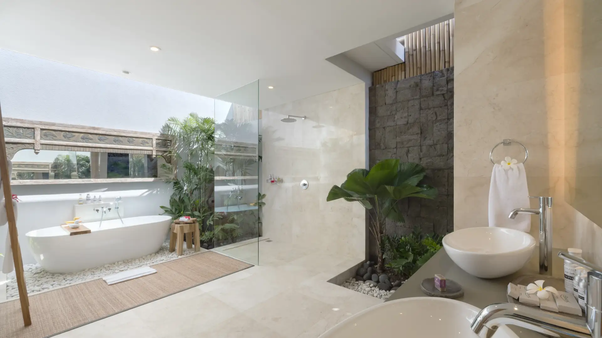 Contemporary 4BR Villa in Seminyak