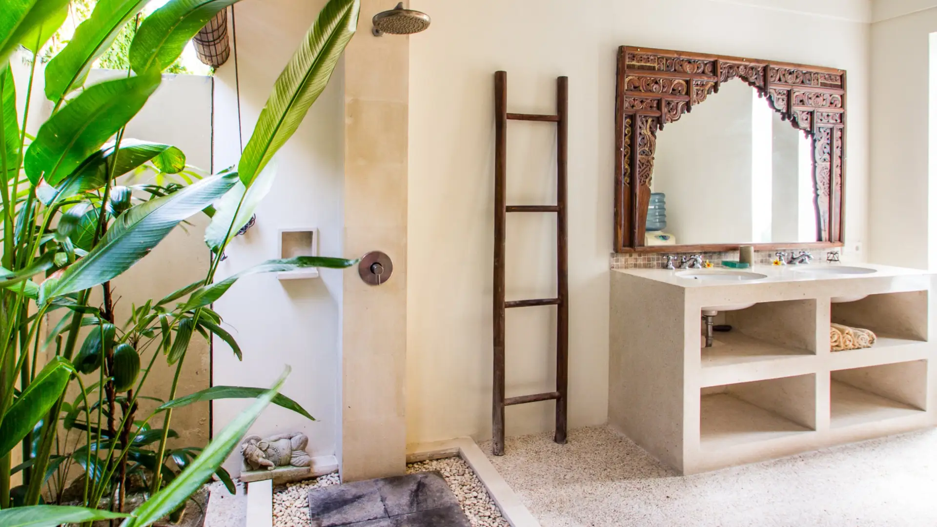 Peaceful 2 BR Villa in Seminyak