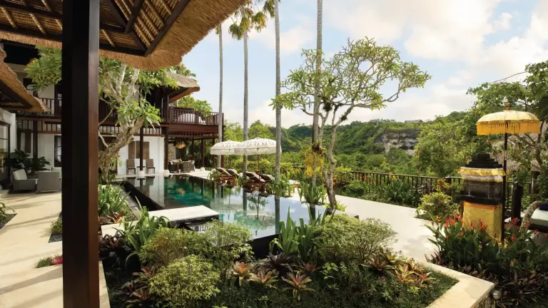 Hillside 3BR Villa with Pool in Jimbaran