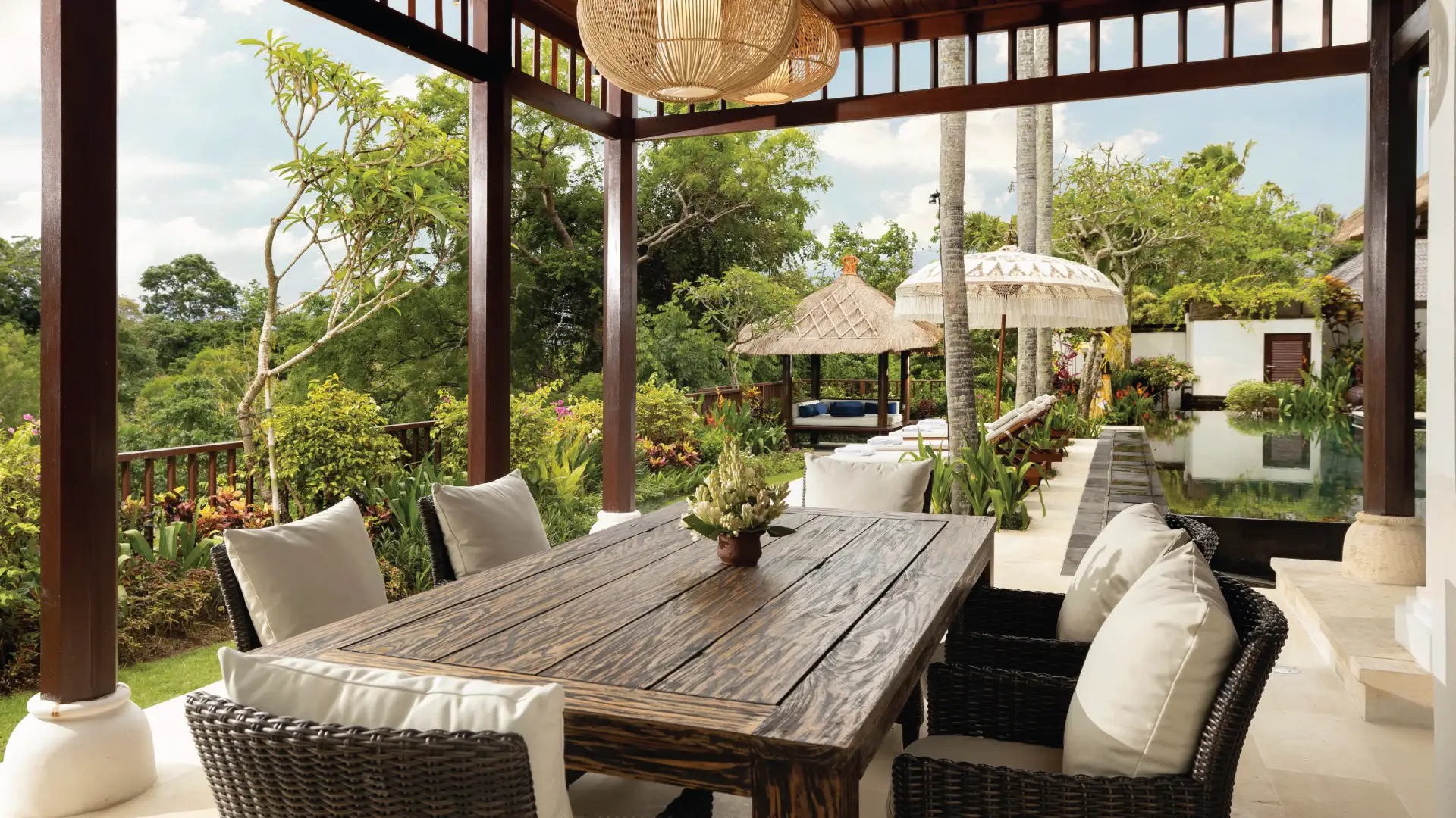 Hillside 3BR Villa with Pool in Jimbaran