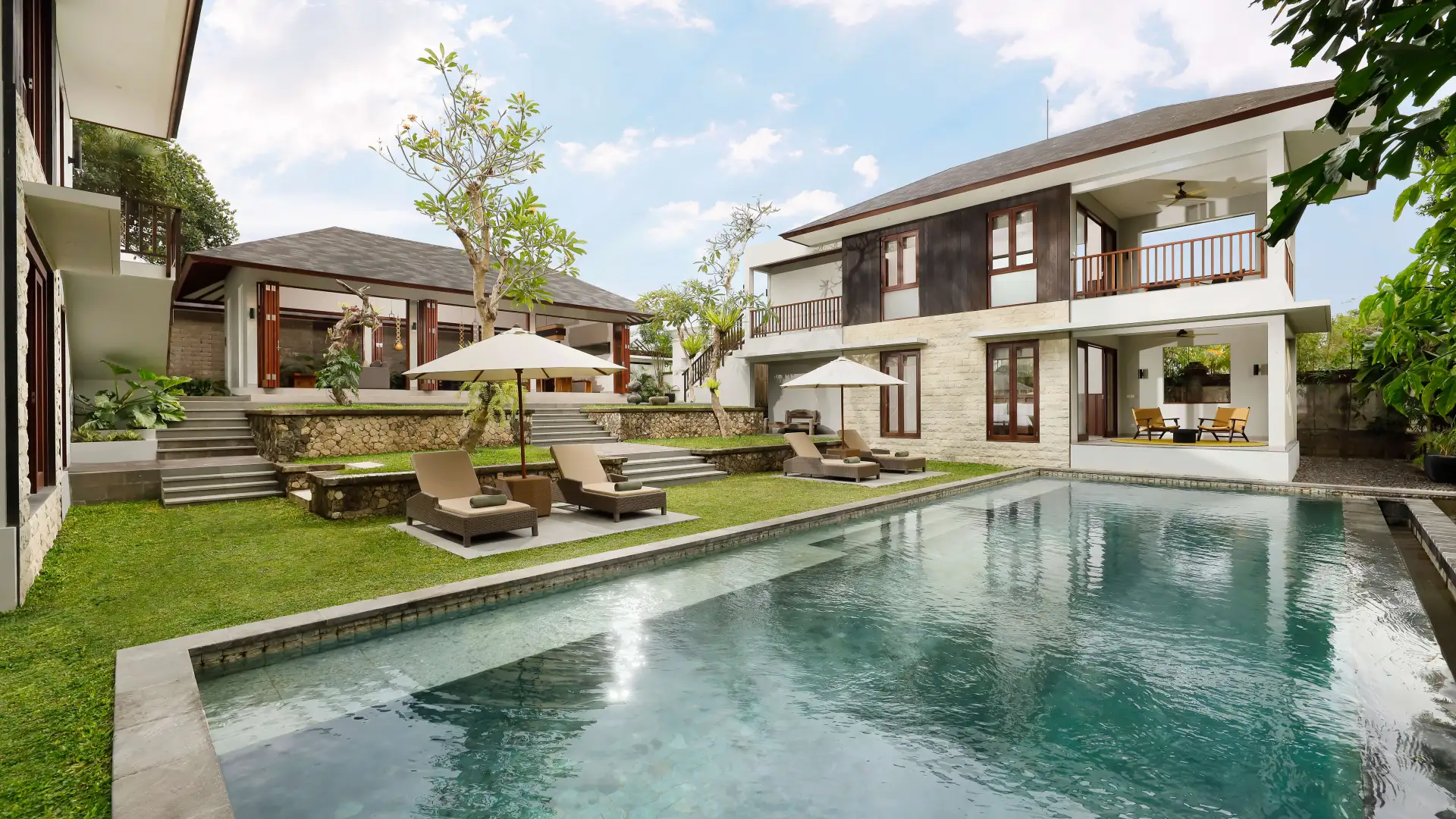 Modern 4BR Villa in Canggu