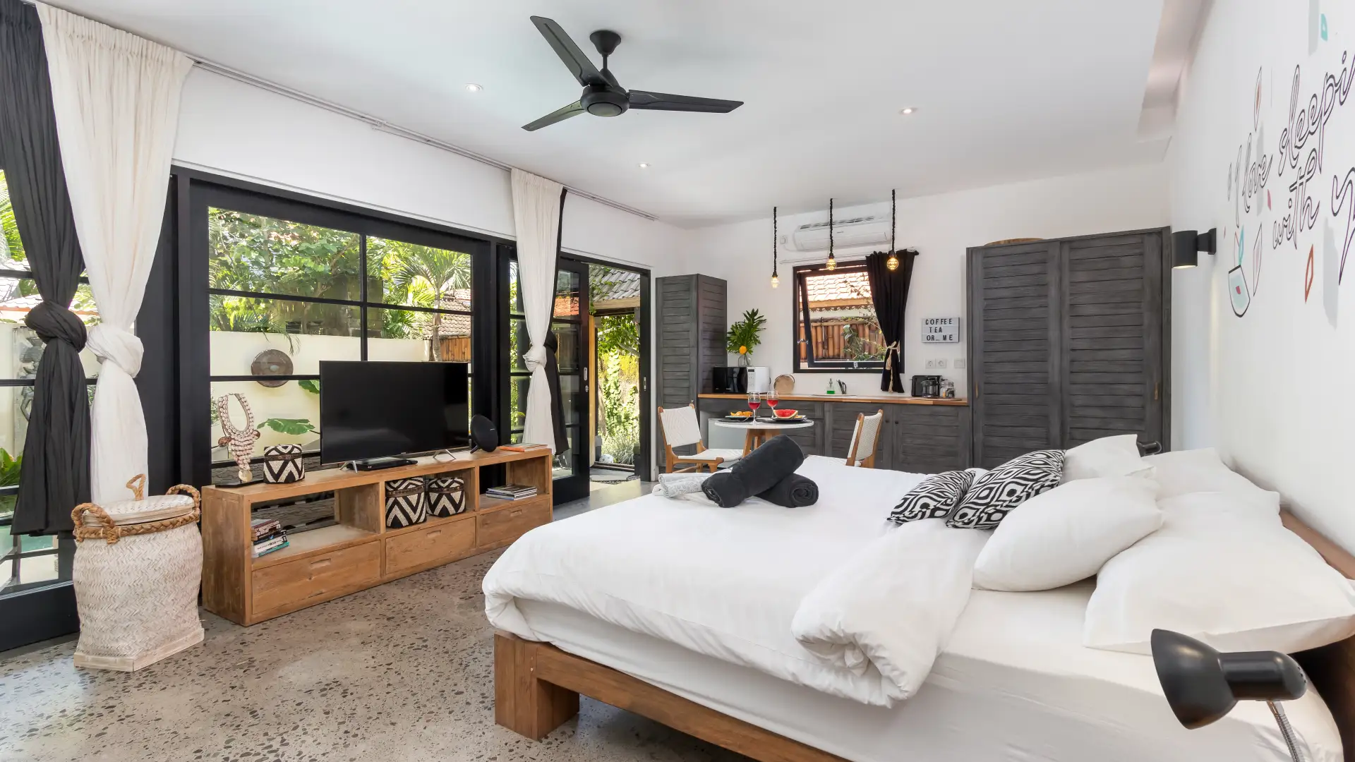 Bedroom - Villa Lora