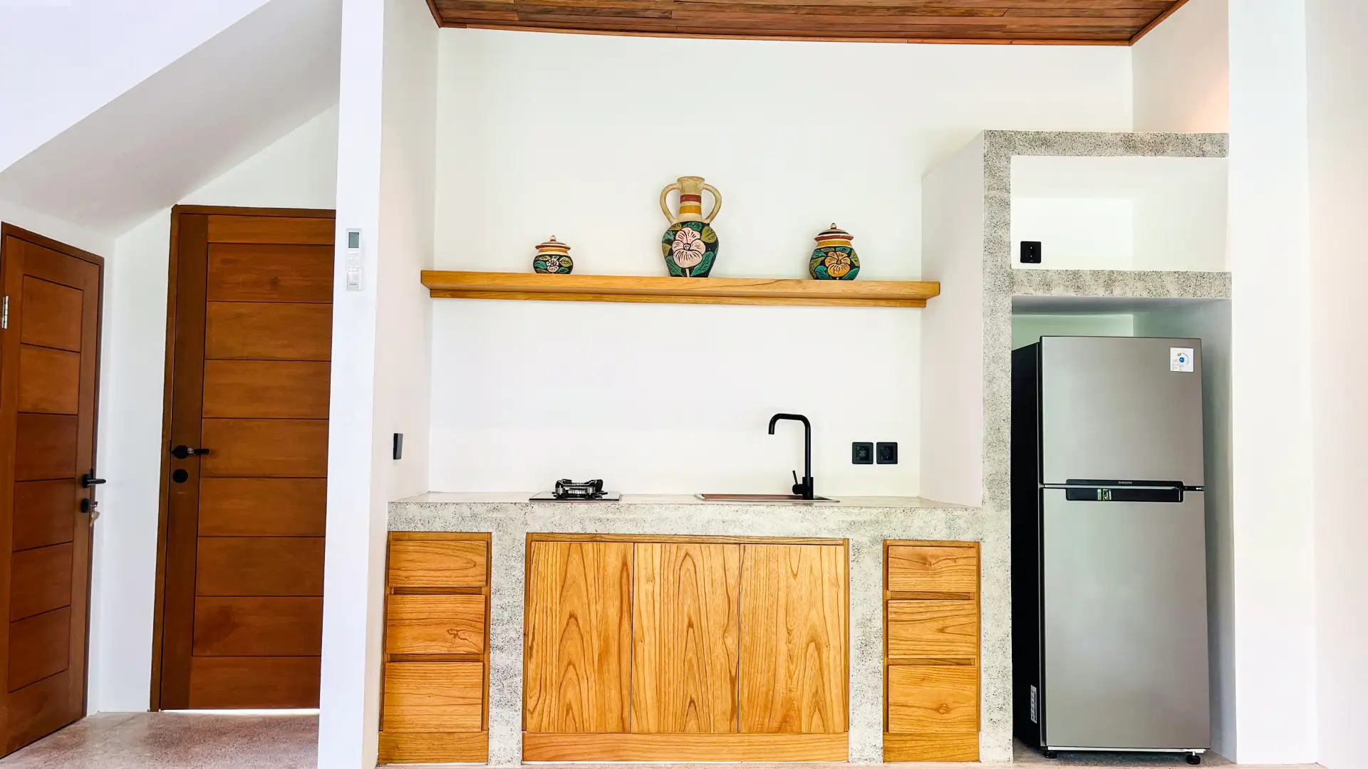Kitchen - The Reef Villa