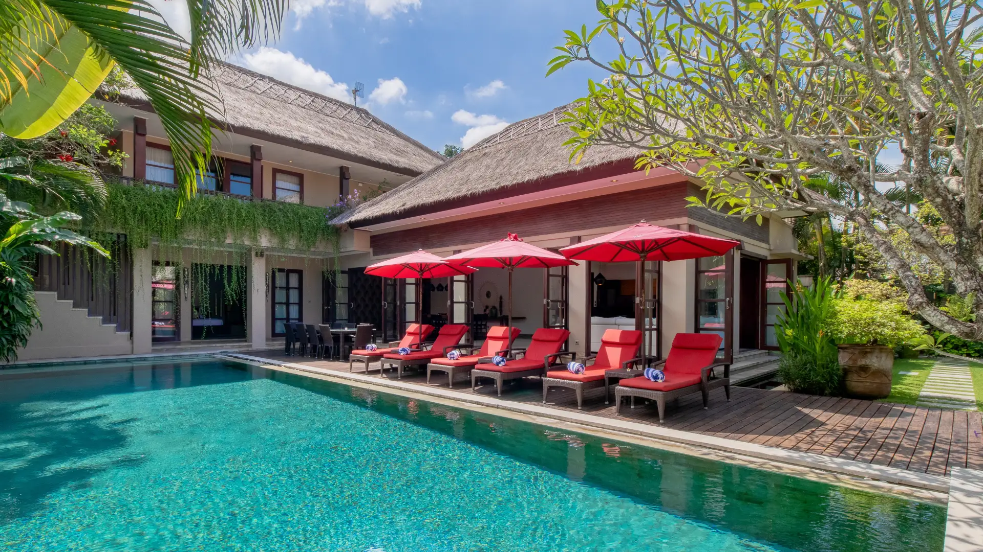 Exquisite 5BR Villa in the heart of Seminyak