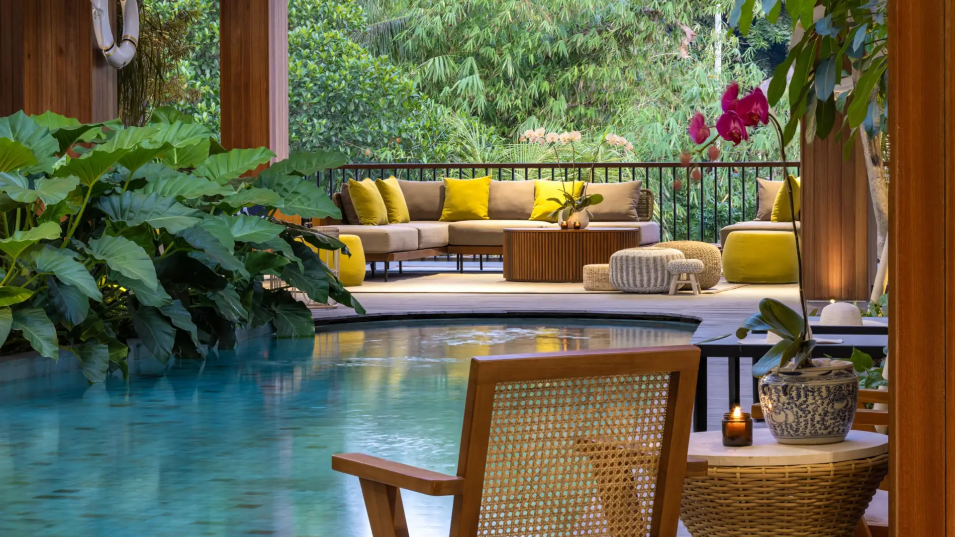 6 BR Tropical Haven Pererenan