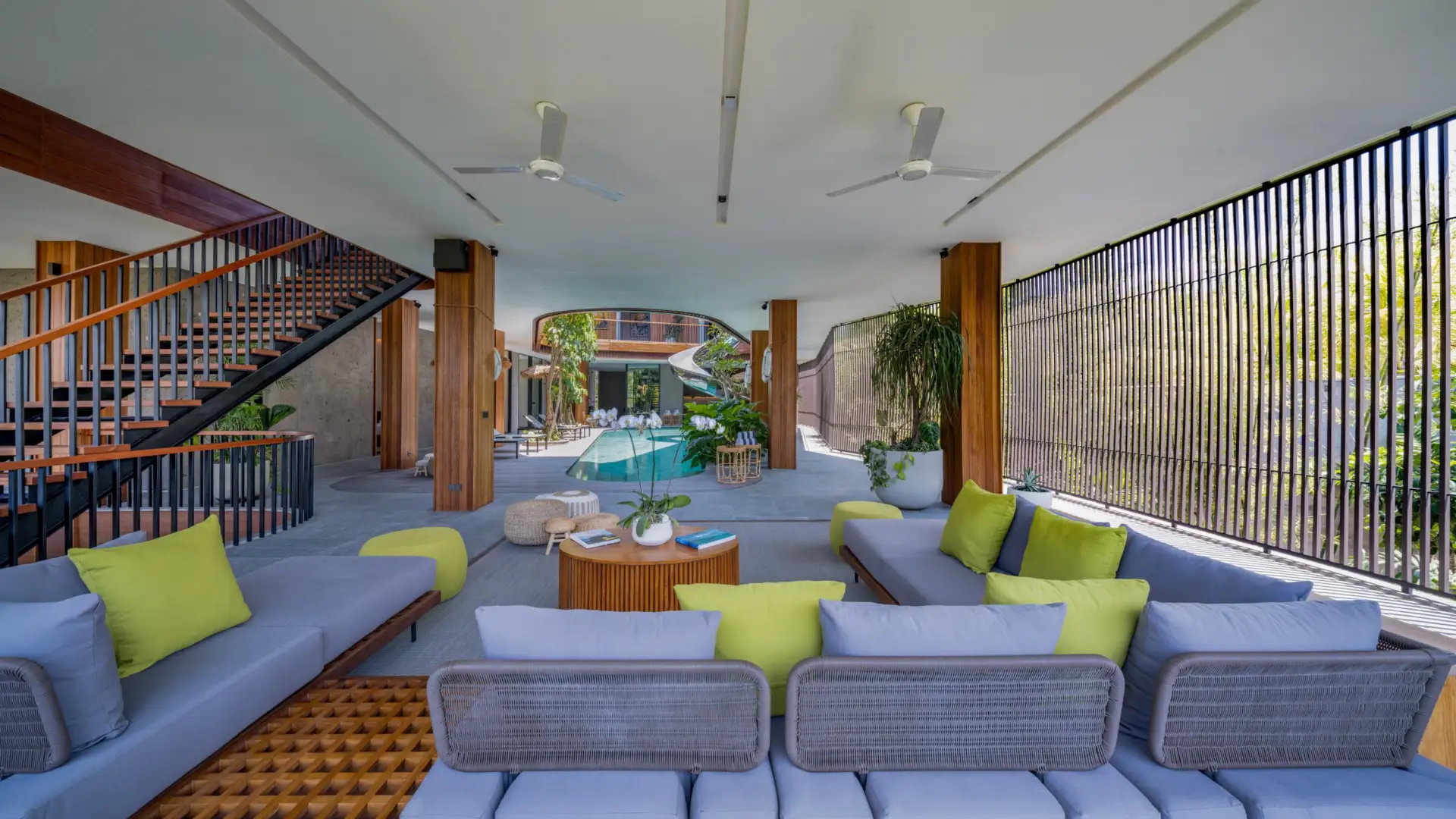 6 BR Tropical Haven Pererenan