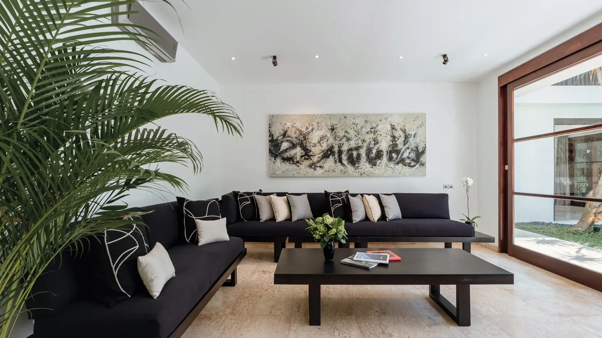 Living Room - Villa Amara Pradi