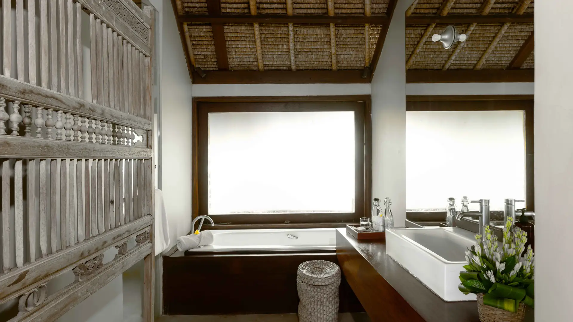 Bathtub - Villa Mary