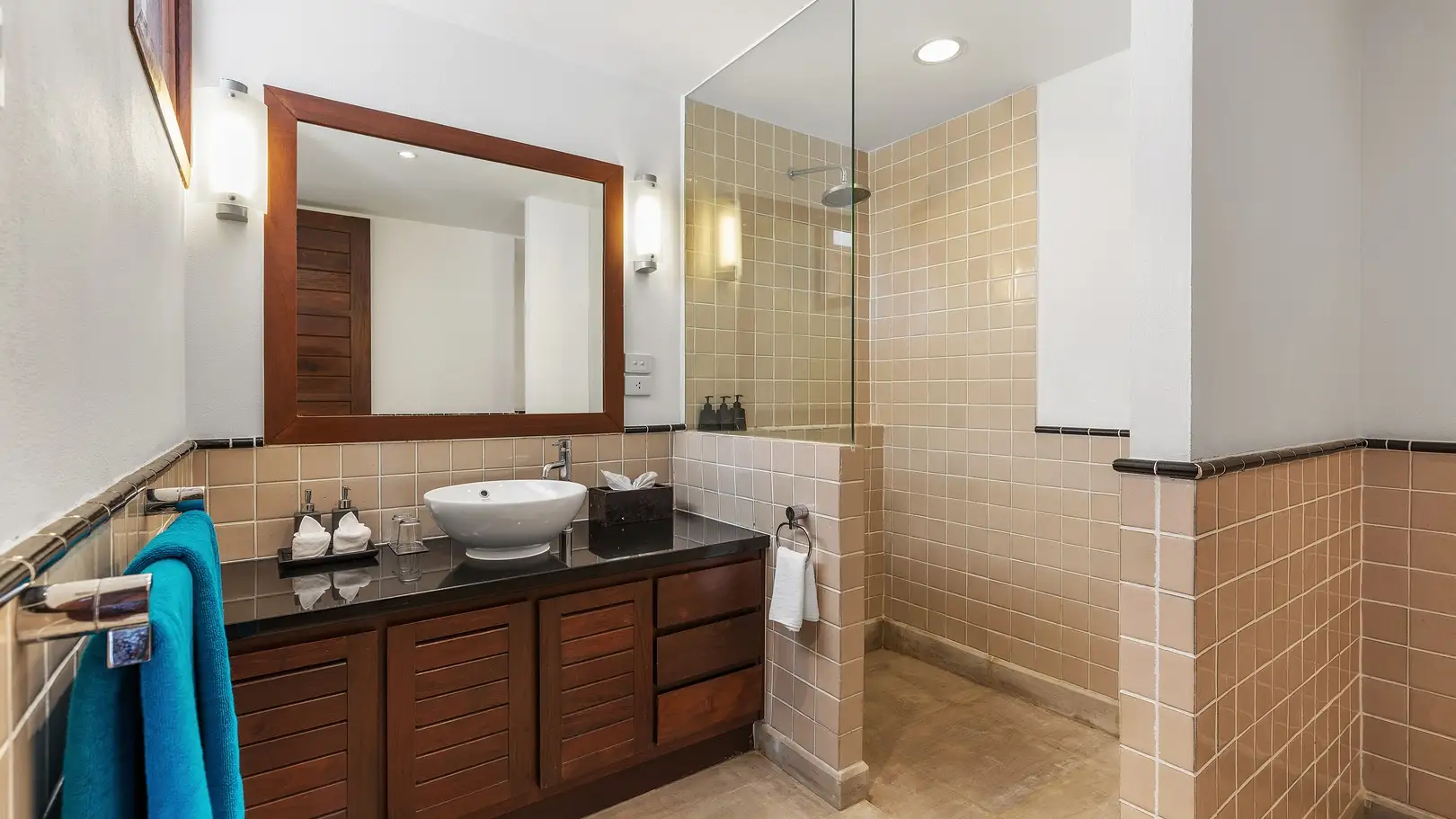 Bathroom - Villa Aqua Vista 26
