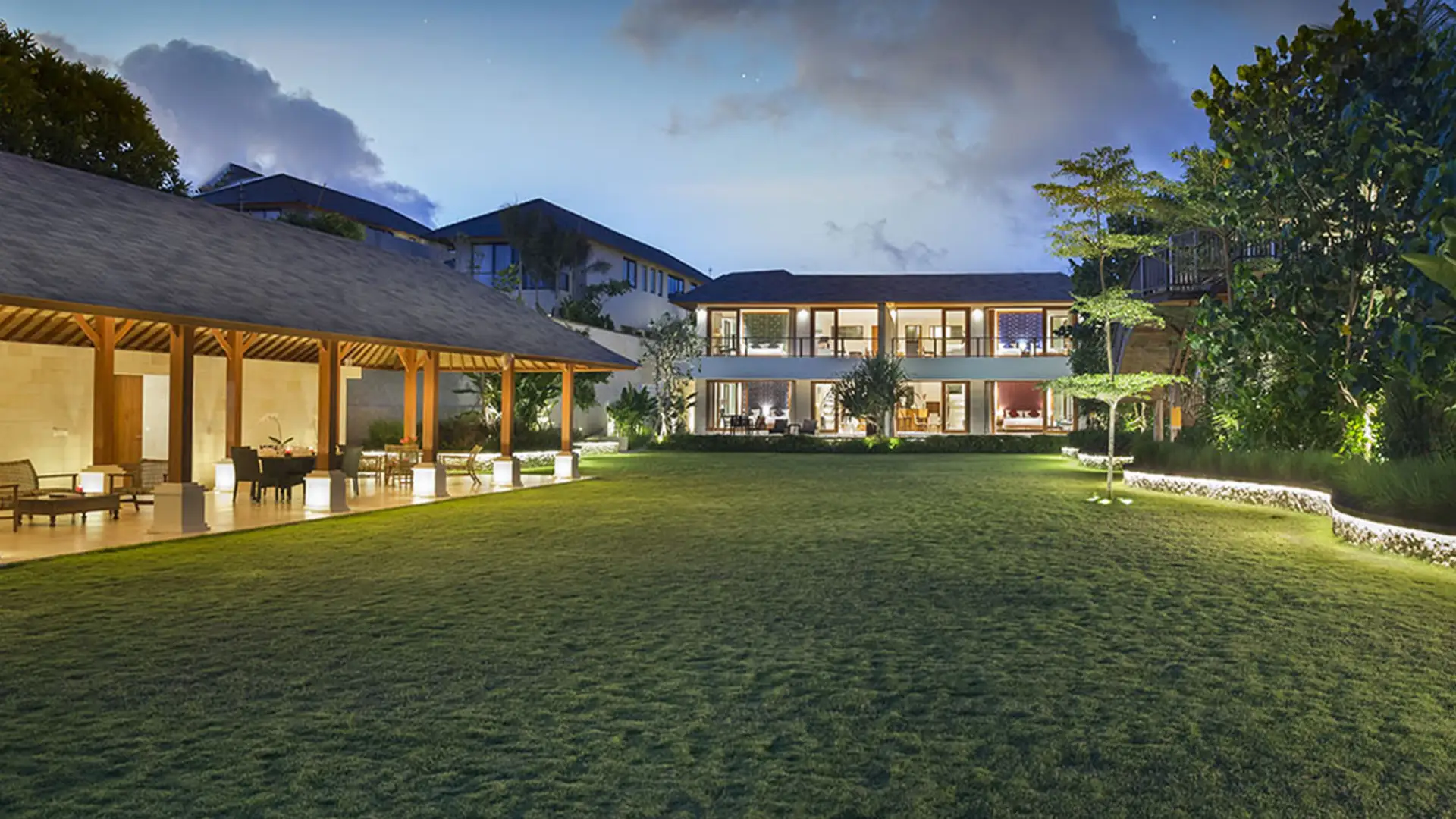 5BR Ocean View Villa in the South of Bali