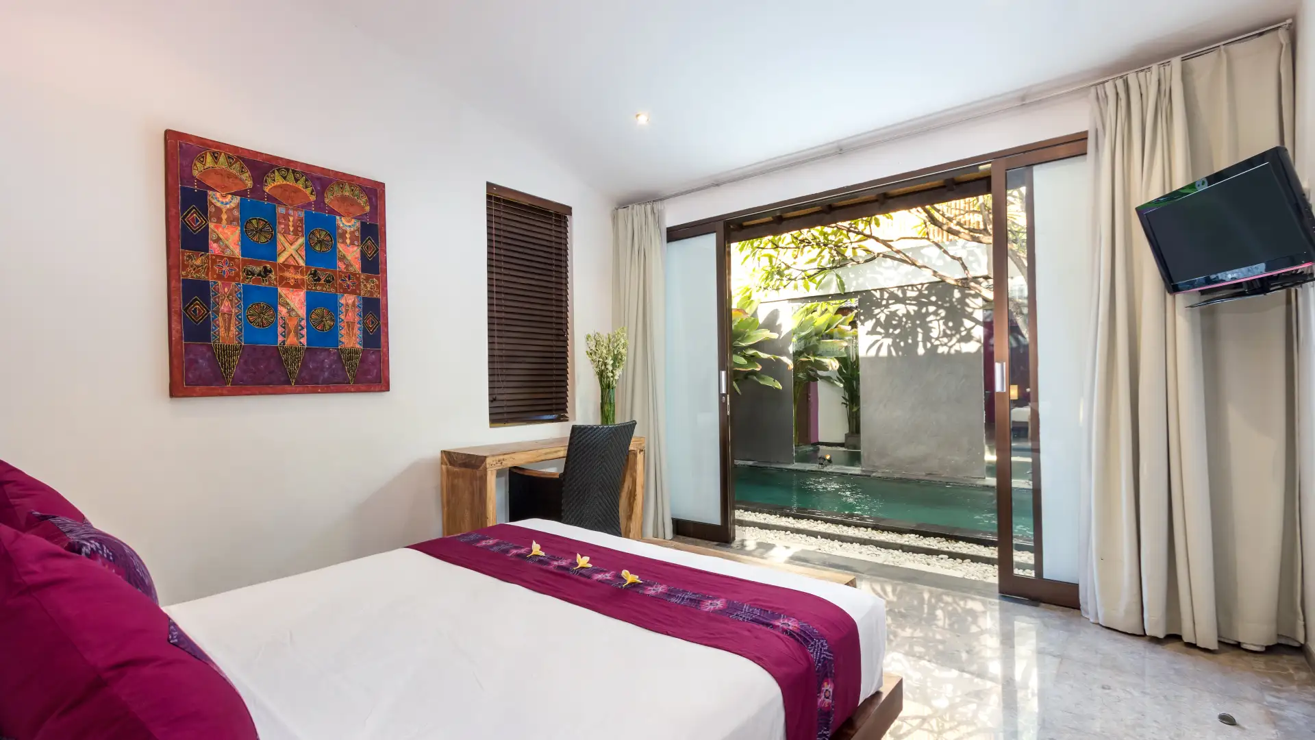  10 BR Close to Eat Street in Seminyak