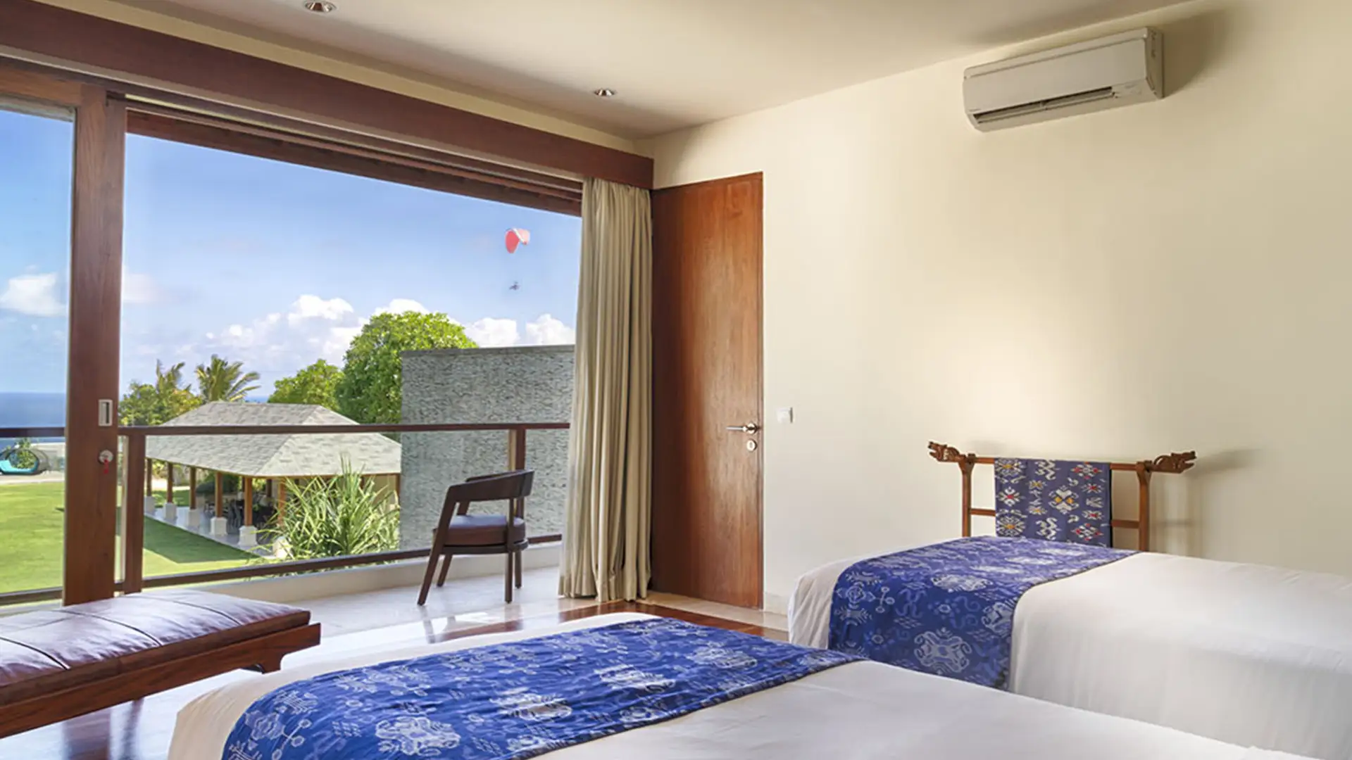 5BR Ocean View Villa in the South of Bali
