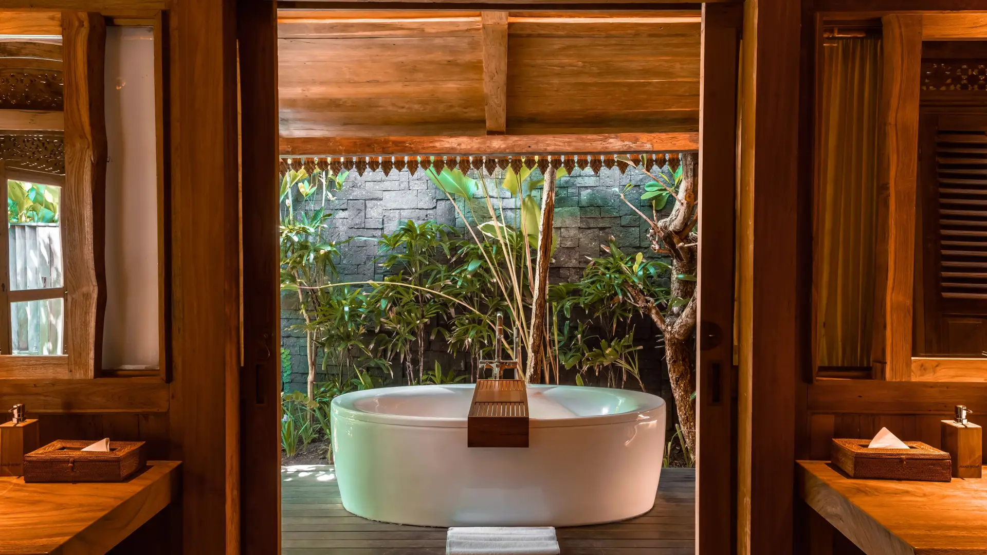 Bathtub - Villa Kapungkur