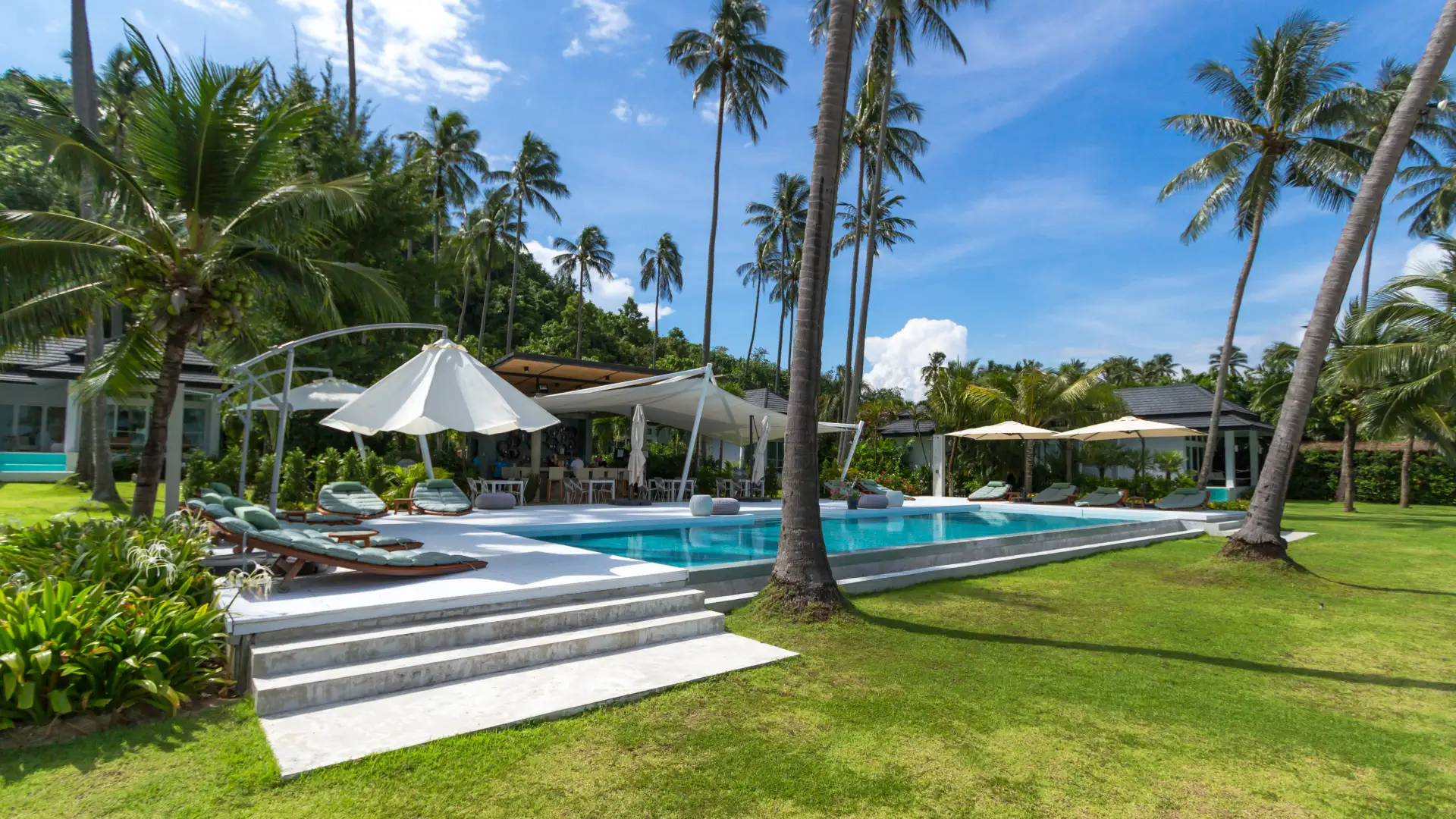 Beachfront 2BR Villa in Phuket