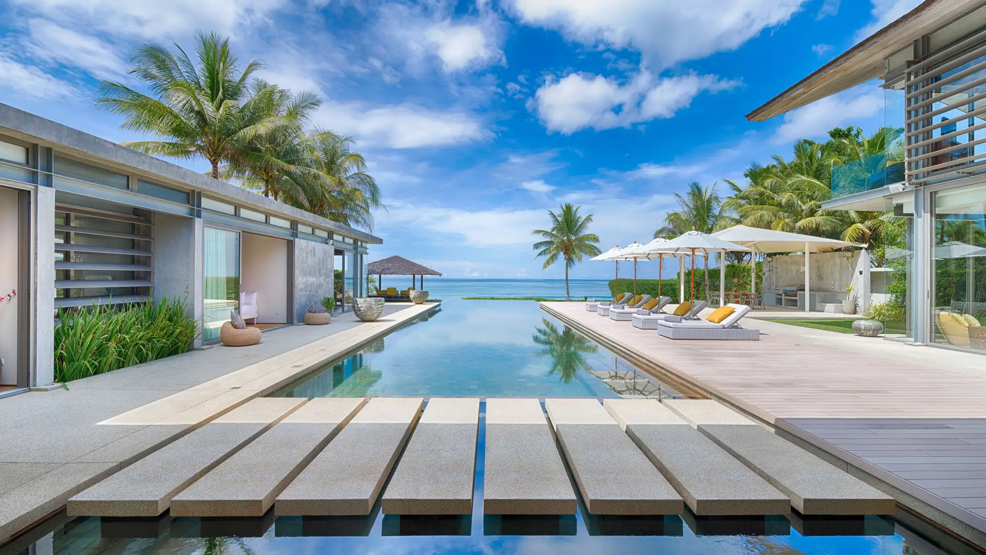 Pool - Villa Amarelo