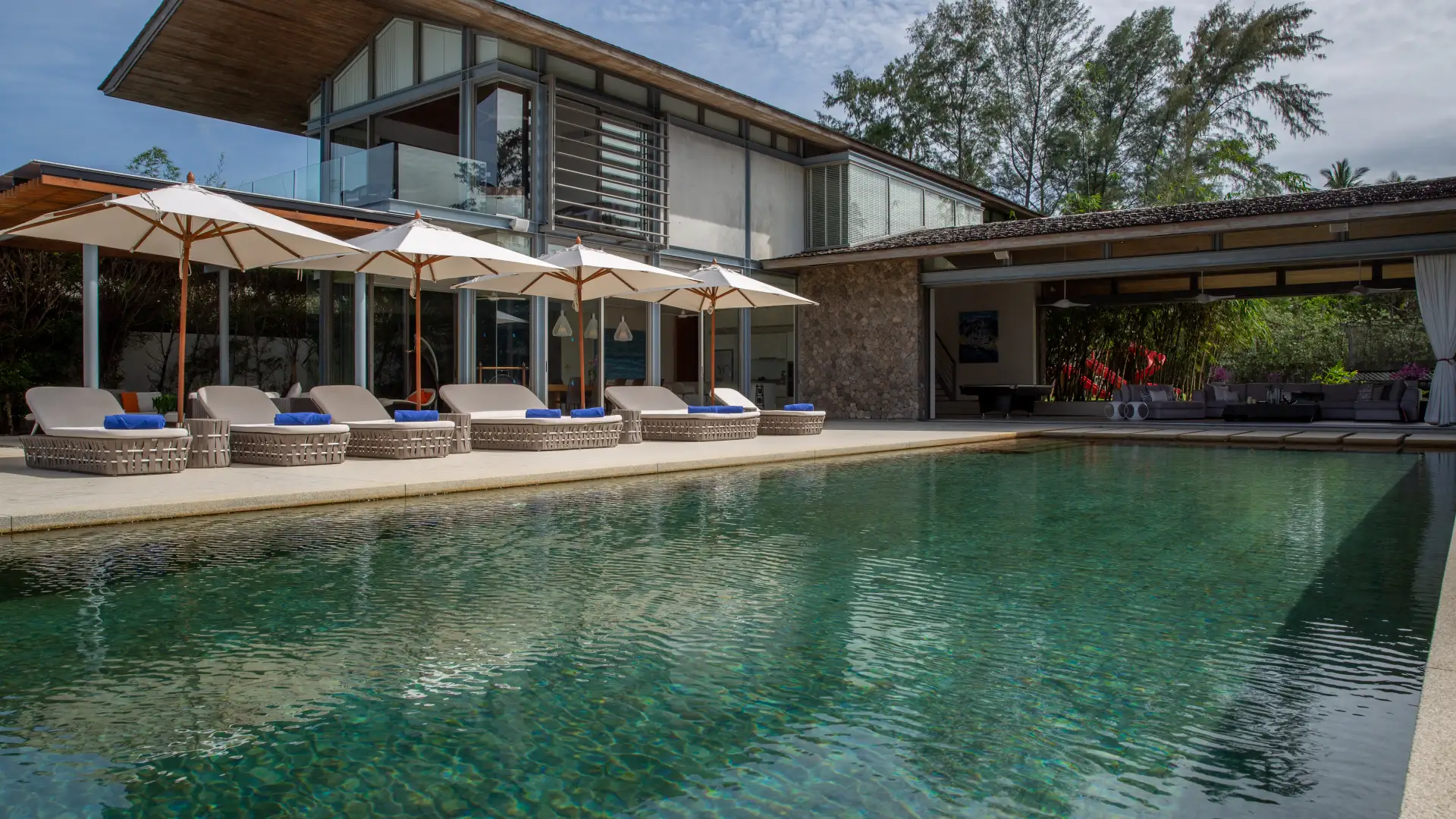 Stylish Beachside 6BR Villa in Phuket - Villa Cielo
