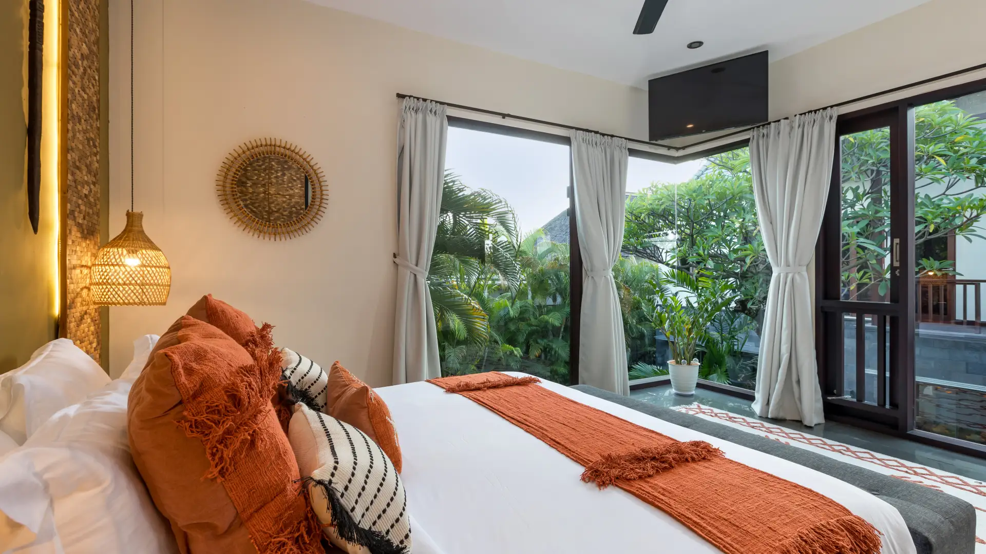 4BR Seminyak villa