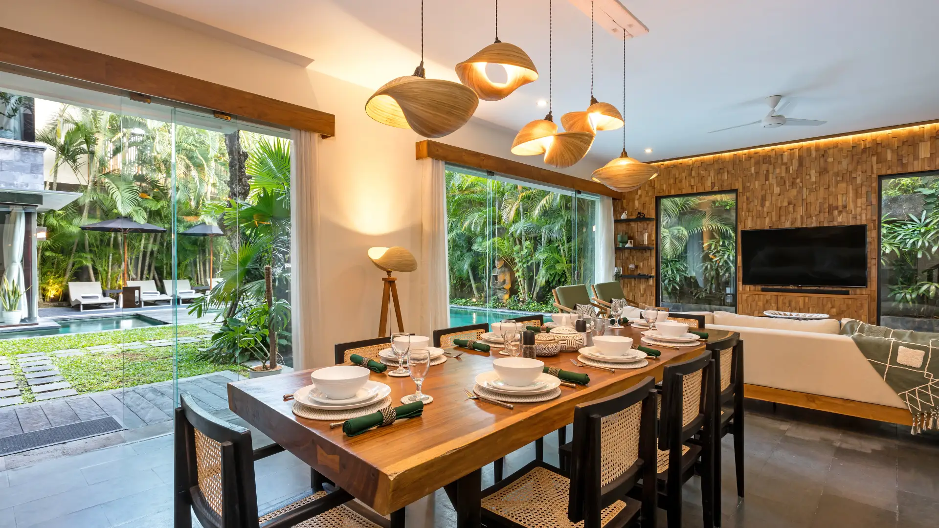 4BR Seminyak villa