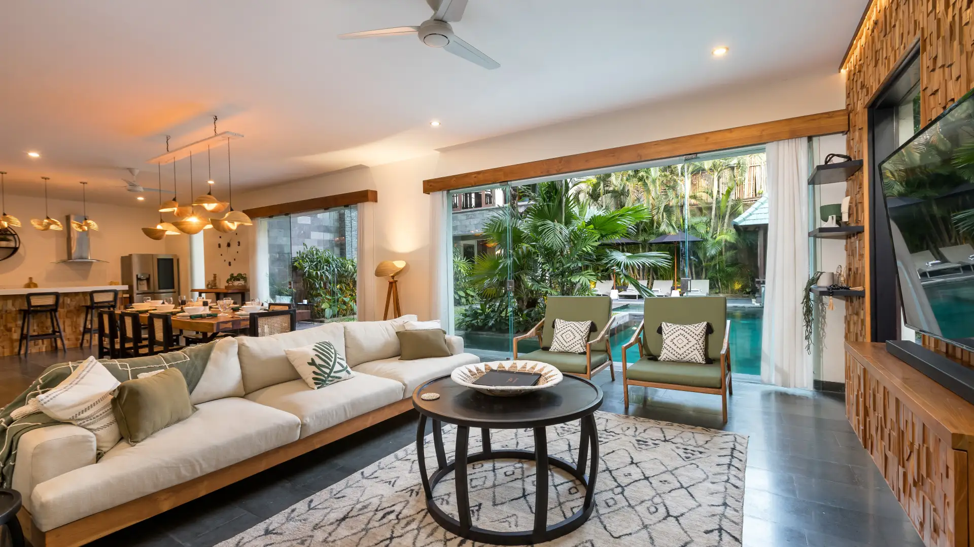4BR Seminyak villa