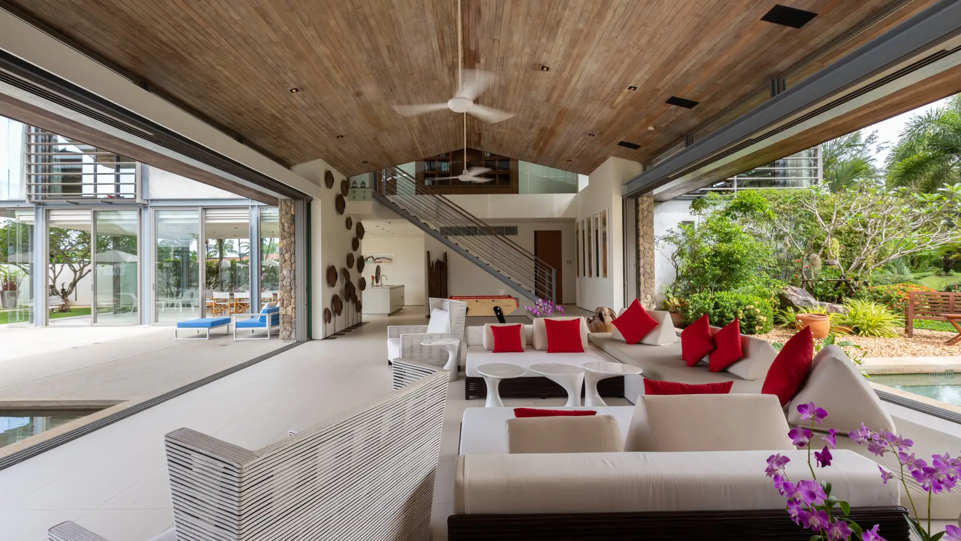 Open Living Room - Villa Malee Sai