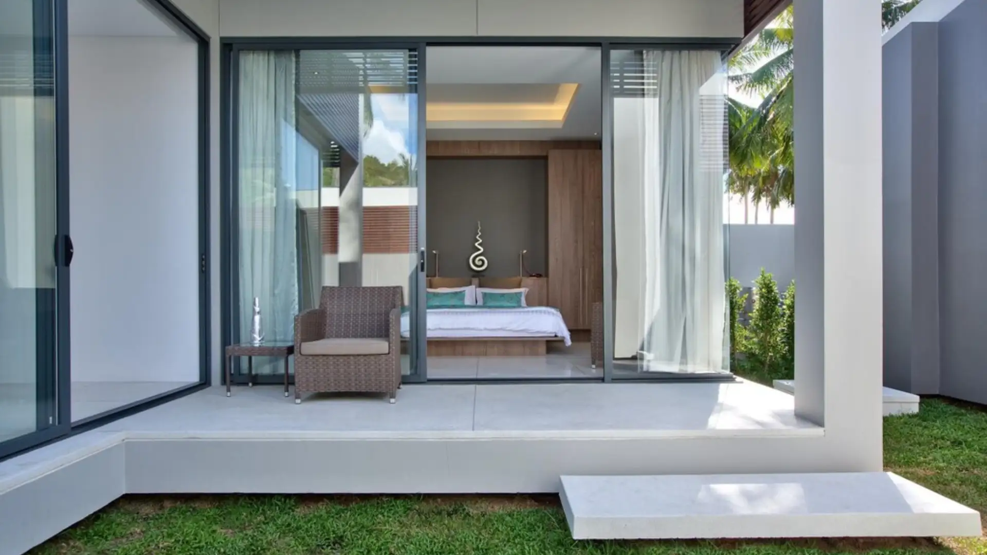Villa Neung | Beachfront 3BR Villa in Koh Samui