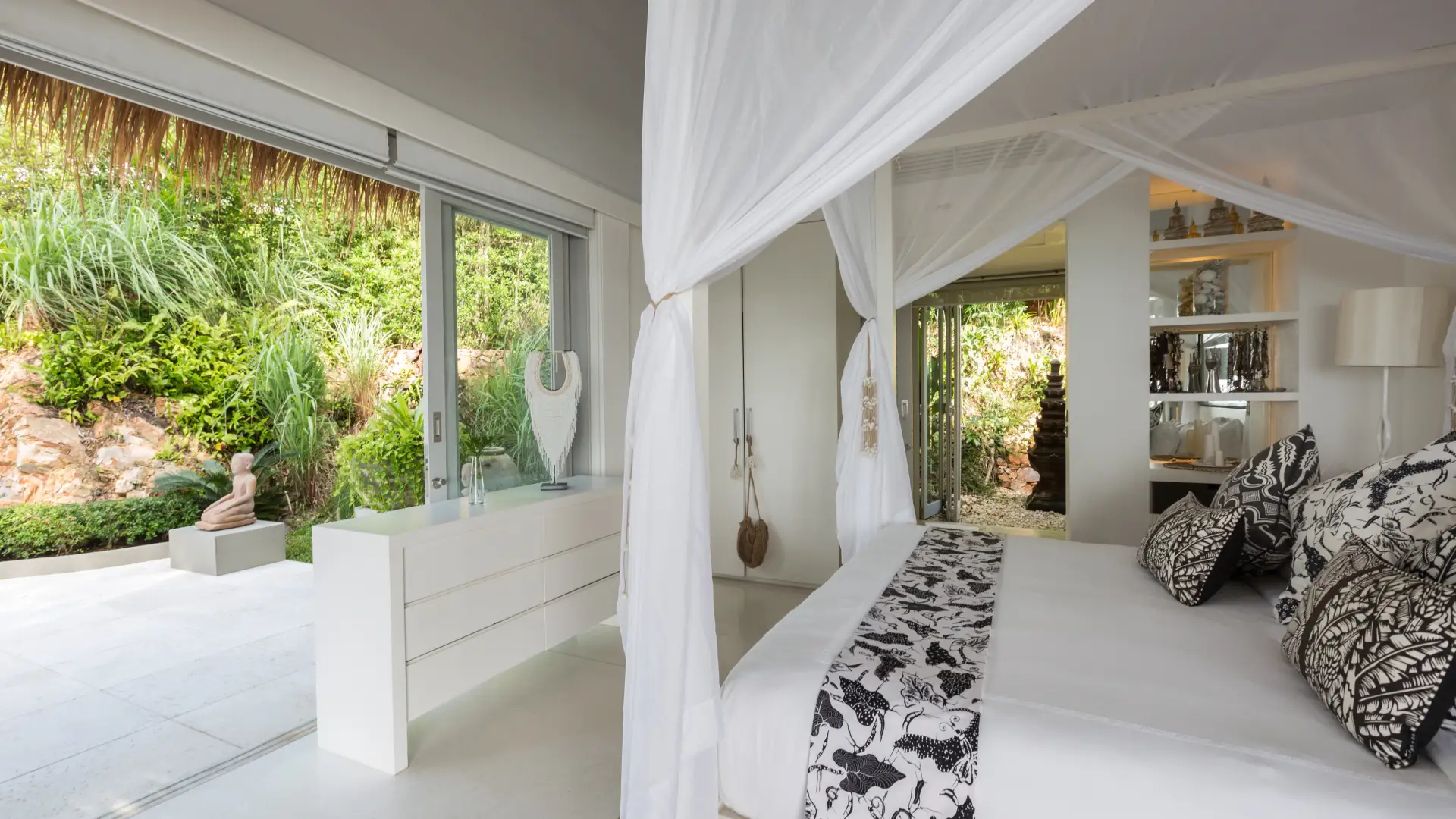 Headland Villa 1 – Luxury 2BR w/ Ocean Views