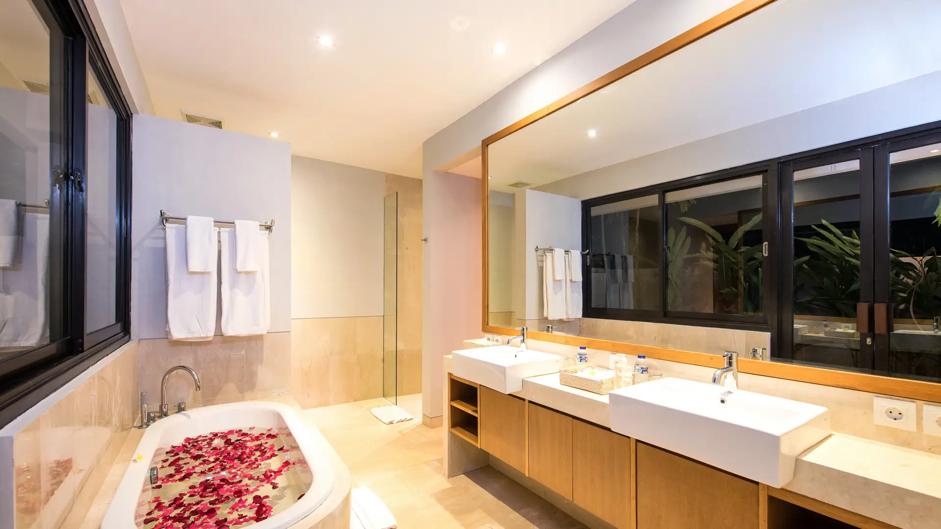 Bathroom - Villa Anahit